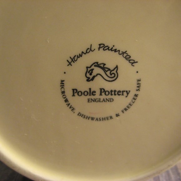 POOLE POTTERY VINEYARD SMALL CANISTER WITH LID - ENGLAND - Picture 2 of 2